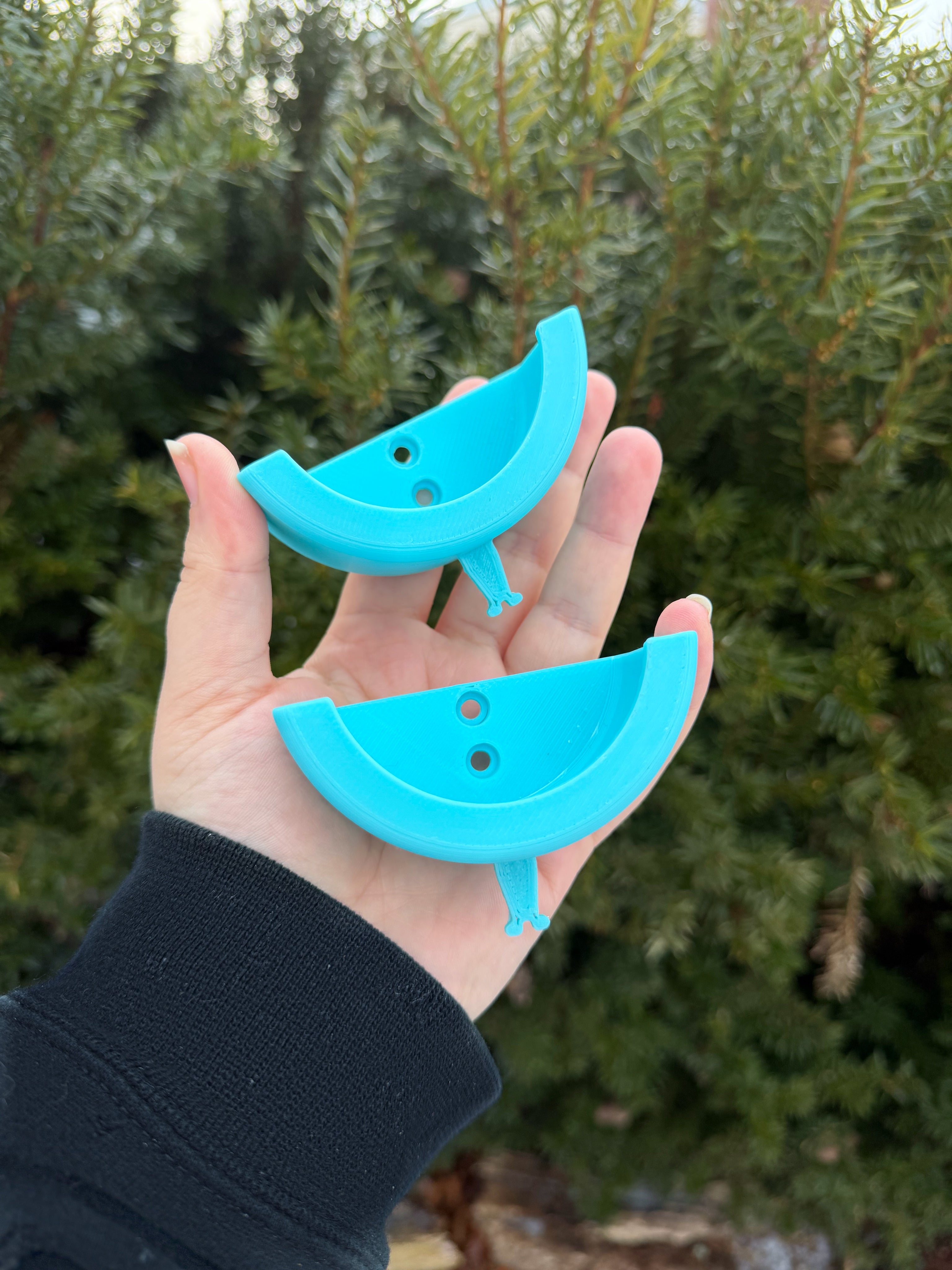 Blue e-collar wall mount